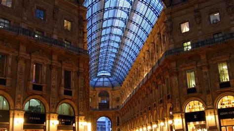 Negozio Yves Saint Laurent aprirà in Galleria Vittorio Emanuele